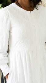 Zurich LDS temple dress stretch lace zip up the front with lace trim